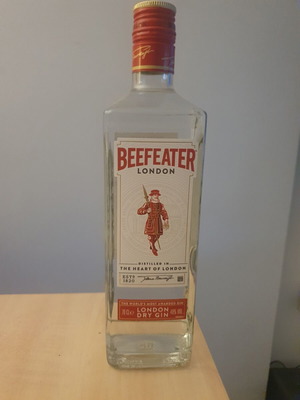 Beefeater London Dry Gin 700ml sealed bottle