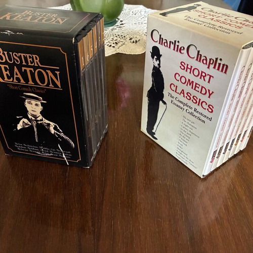 Classic movies collection like new, pack of two