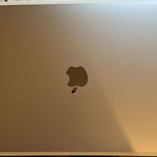 MacBook Air M1 13-inch 256GB