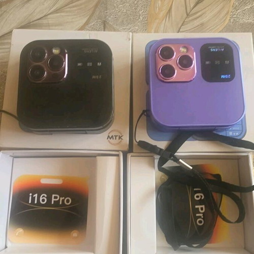 i16Pro phone like new, set of 2 with dual SIM cards