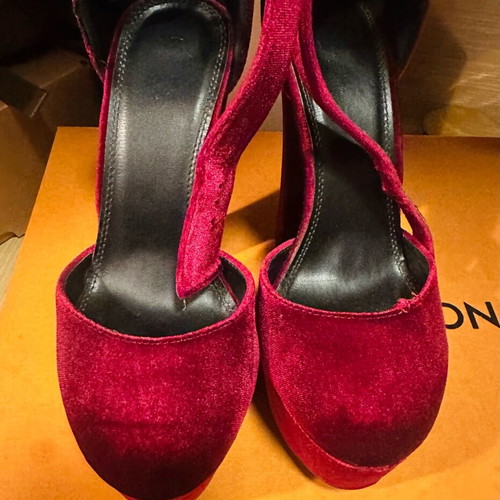 Migato pumps used, size 37, burgundy velvet