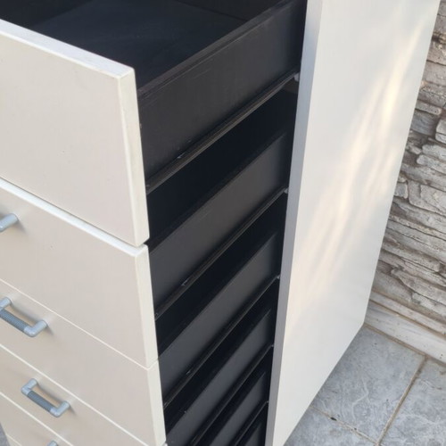 Italian office drawer unit like new, 6 drawers with metal runners