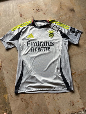Adidas Benfica 2024/2025 new authentic shirt from outlet