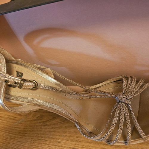 Shy sandals like new, leather gold with matte tan platform heel size 40