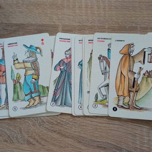 Vintage Taro Tarocco Indovino Dal Negro card deck used, 80 cards