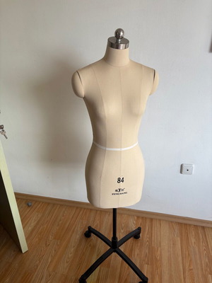 Female Tailor Mannequin Size 84 like new with adjustable stand