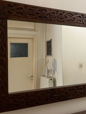 Ξύλινος σκαλιστός καθρέφτης σαν καινούργιος