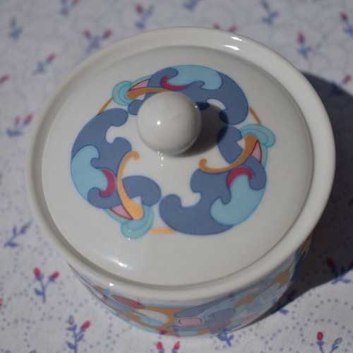 Porcelain sugar bowl Form Marienbad Ingres white like new