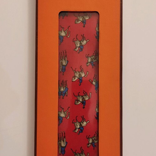 Hermes silk tie red like new, vintage
