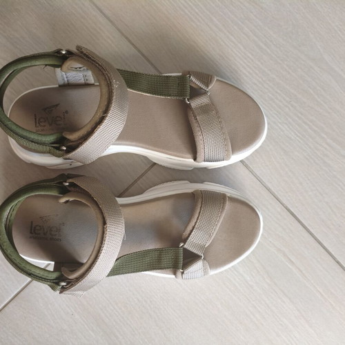 Level Anatomic women's sandals like new, olive khaki, size 37