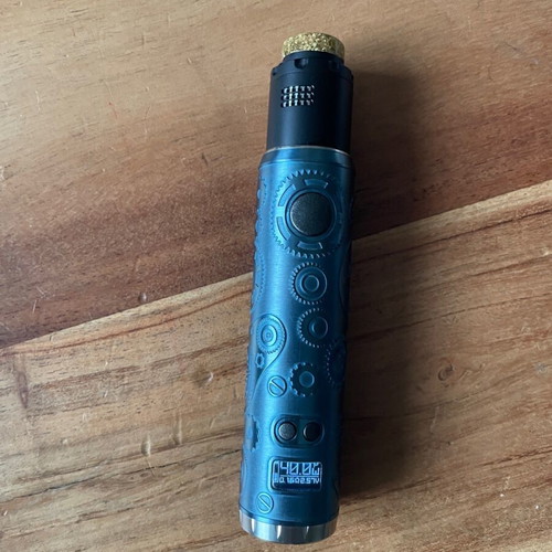 Tesla Punk 1.5 Tube Mod 86W like new with refill liquid container