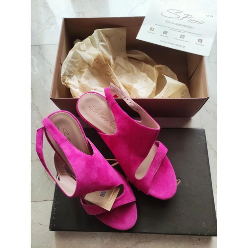 S.Piero pink suede sandals new with tag, 10cm heel size 39