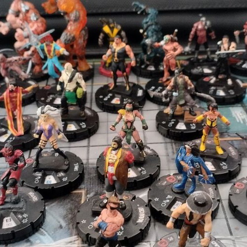 Heroclix Mortal Kombat figures and cards used, 52 characters