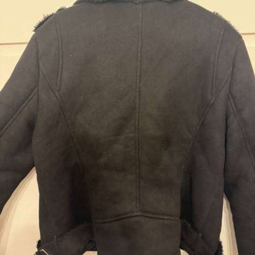 Mouton jacket like new, very warm, size M