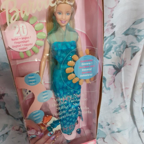 Barbie Amazing Nails Mattel 2001 new