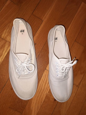 Men's H&M white sneakers used, size 42
