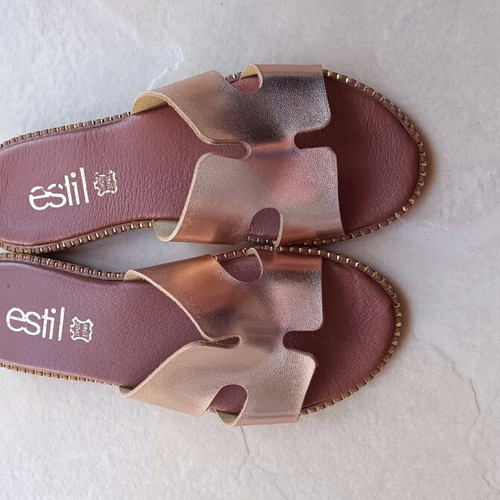 Estil leather sandals like new, size 38, gold color
