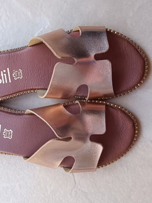 Estil leather sandals like new, size 38, gold color