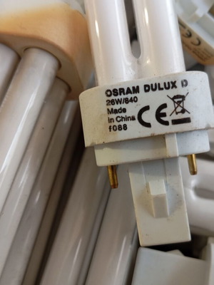 Λάμπες Osram PLS 25W/840 μεταχειρισμένες, πακέτο 50, σε λειτουργία