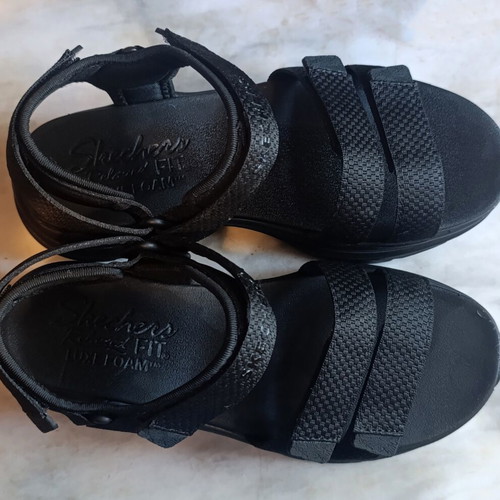 Skechers D'Lux Walker women's anatomical sporty black sandals new