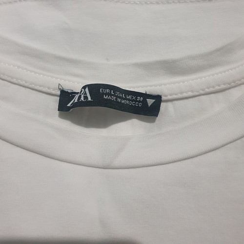 T-shirts set of 3 like new, size L