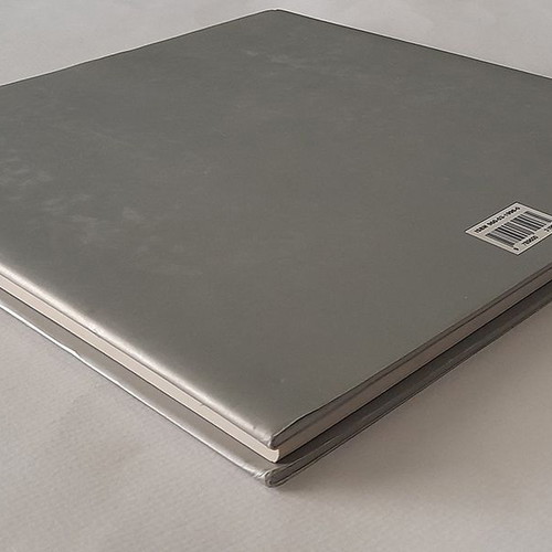 23 Chronia Kai 69 Meres hardcover book used by Kyr