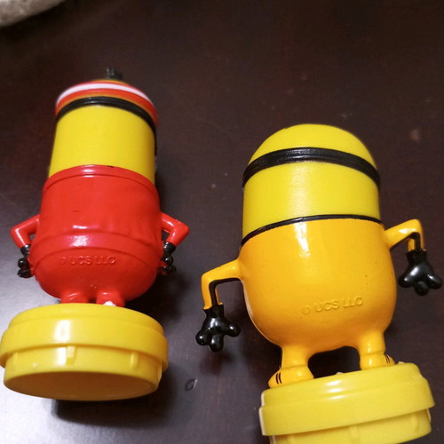 Minion figures plastic like new, with box