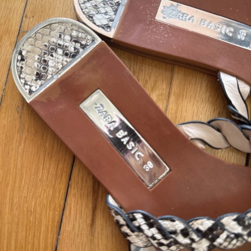 Zara slippers size 39, black and white