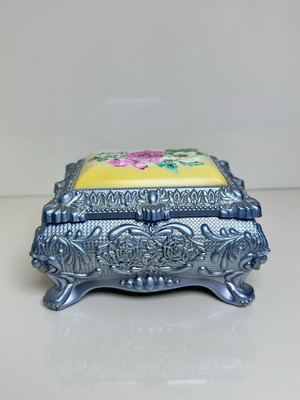 Jewelry box used, plastic baroque style with mirror and blue felt