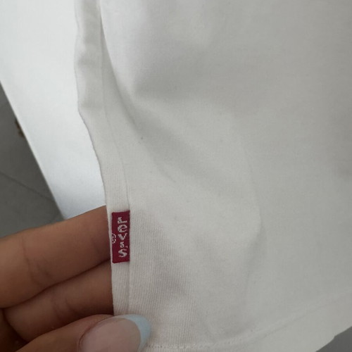Levi's white T-shirt size M like new