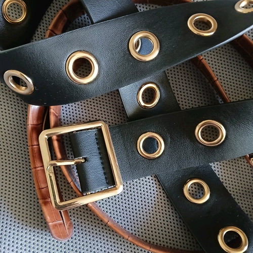 Women's belts like new, brown and black