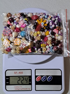Beads set like new, 4 packs, glass, acrylic, wood, metal