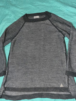 Agel Knitwear grey knitted sweater, medium