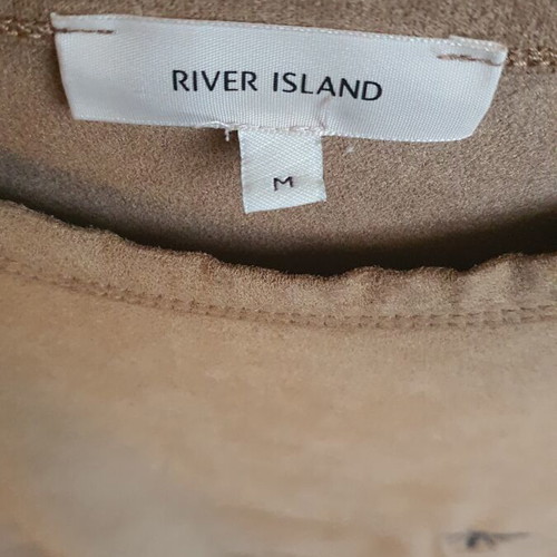 River Island T-shirt used, size M, brown, velvety fabric