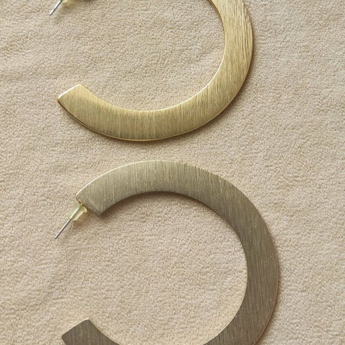 Gold-plated hoops like new, matte gold color