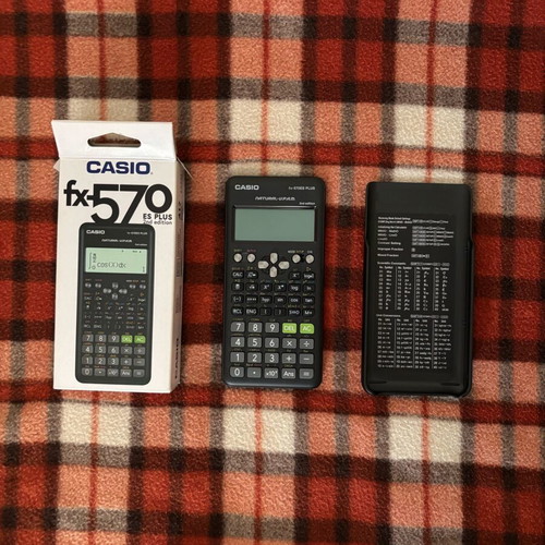 Casio Scientific Calculator fx-570ES Plus like new with batteries