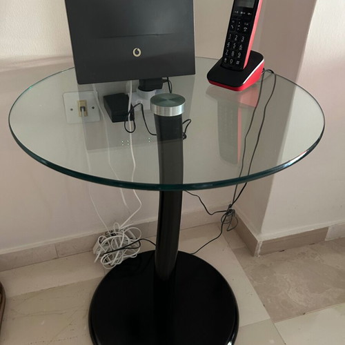 Side coffee table like new