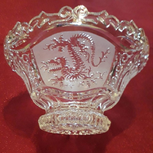 Crystal carved fondue bowl with dragon new