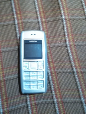 Nokia 1600 phone used for collection or spare parts