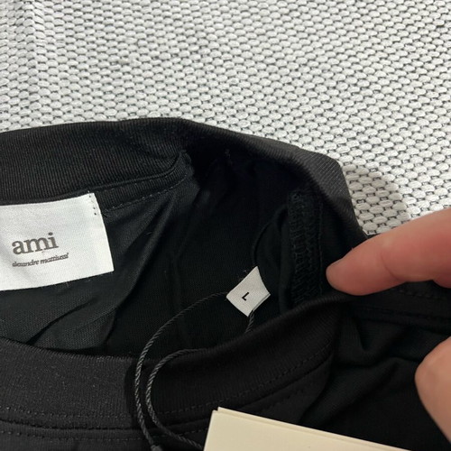 Ami Tee new, size Large, black and red