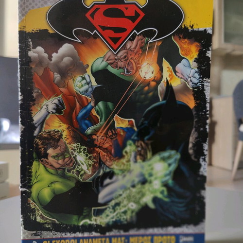 Superman vs Batman The Enemy Among Us Part One used