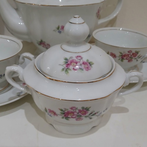 Porcelana Real S. Paulo vintage tea set with 24k gold trim