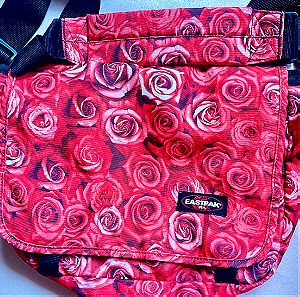 Τσάντα ταχυδρόμου Eastpak rose print