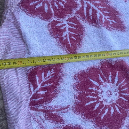 Large beach towel like new 1.85x1.43 m