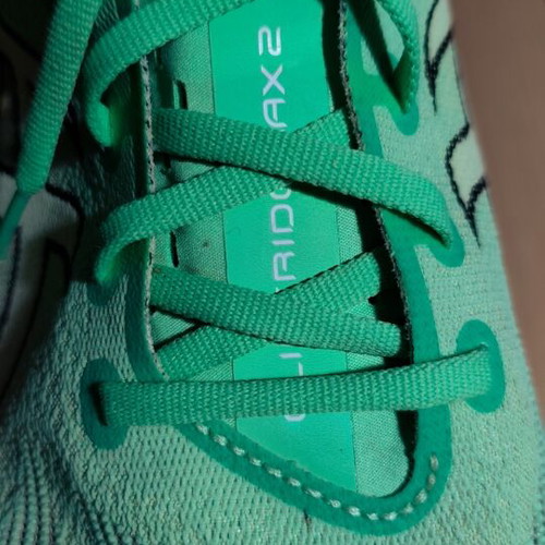 Asics Glideride Max 2 running shoes size 44 like new, white and green