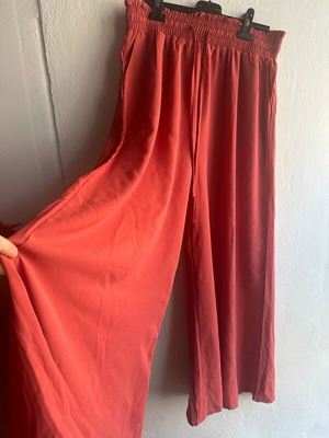 Women's wide leg coral pants like new, size L