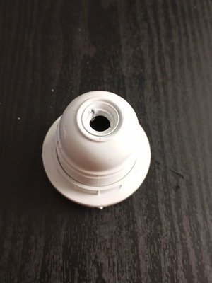 E27 compatible power socket lamp holder, white