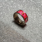 Ring with pink enamel used