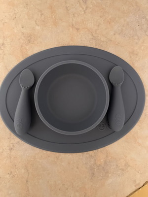 EZPZ silicone plate with 2 spoons for babies 6 months+