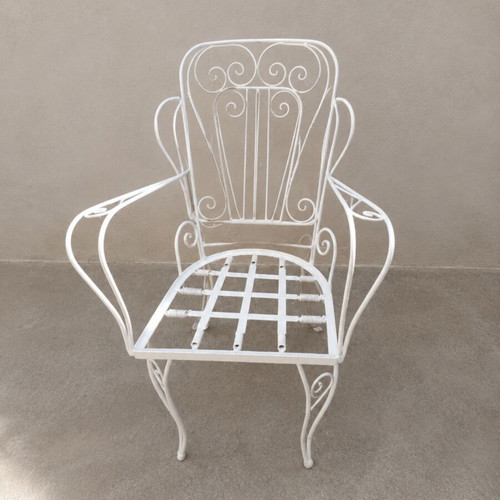Wrought iron garden dining set with table, 4 chairs and flower stand, white